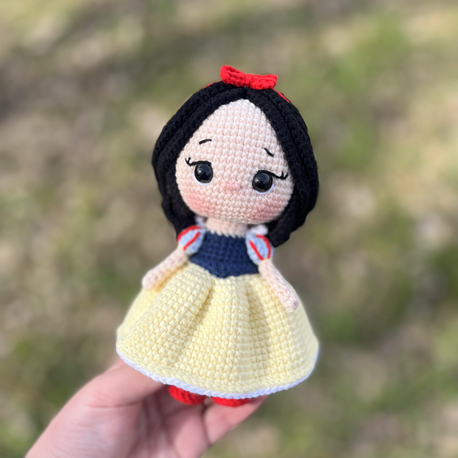 Snow White Doll 