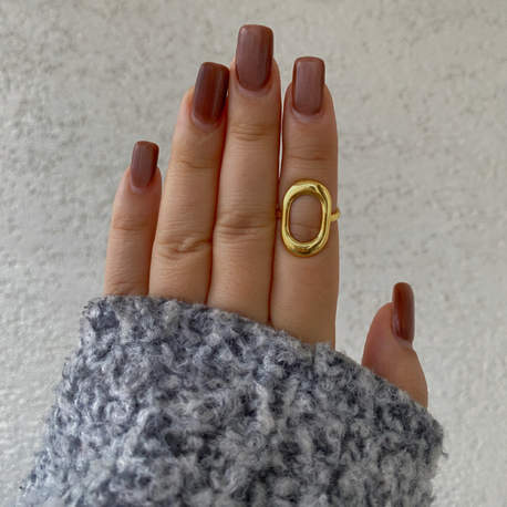 Oval boşluklu yüzük
