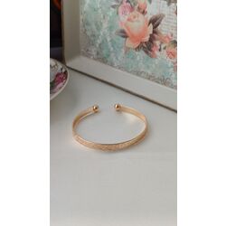 Kalp desenli gold açık bilezik 