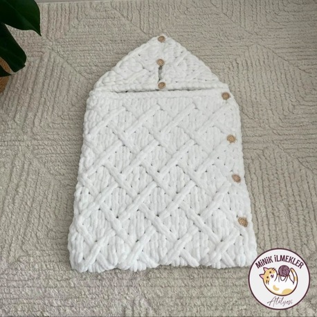 Bebek Kundak – Beyaz, 50x75 cm – Alize Puffy, El Örgüsü