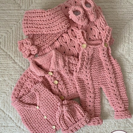 Bebek Set (Yelek, Hırka, Tulum, Battaniye, Patik, Atkı, Bere) – Pudra Pembe, – El Örgüsü