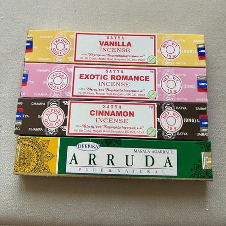 4'lü vanilya +exotic romance + arruda +cınnamon tütsü