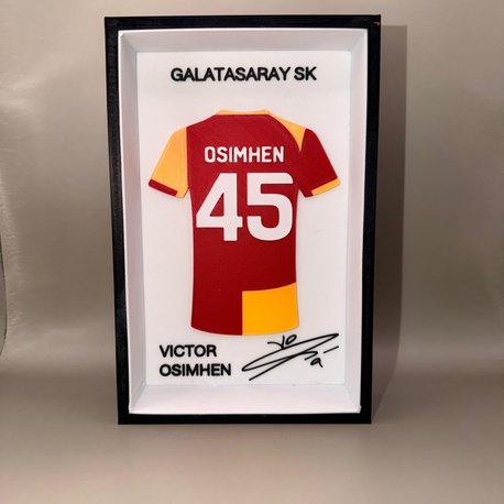 VİCTOR OSİMHEN - GALATASARAY İMZALI FORMA MASA SÜSÜ