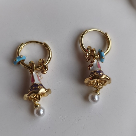 Charm küpe