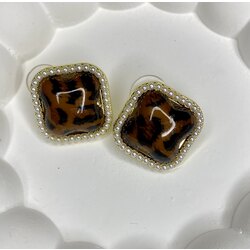 İncili leopar küpe