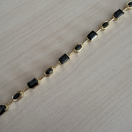 Siyah bileklik
