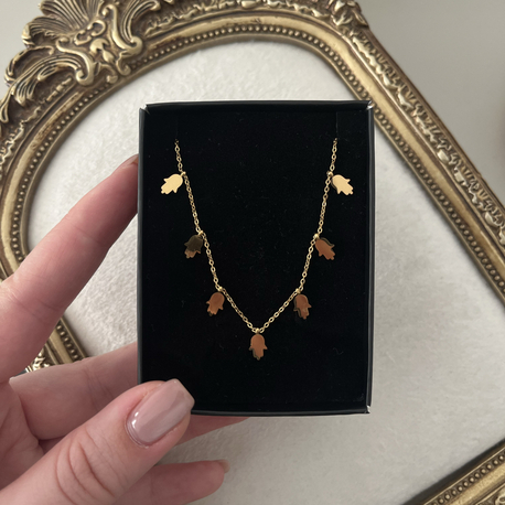 Fatma Ana Eli Sallantılı Choker | Çelik