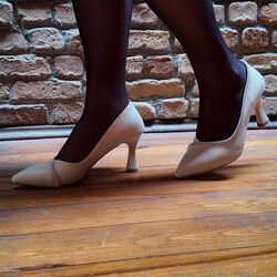 nude rengi sim detaylı topuklu stiletto