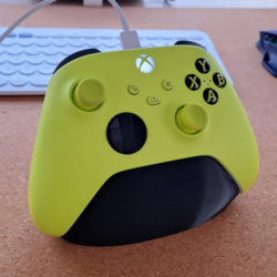 Minimalistik Xbox One Kontrolcü Gamepad Standı