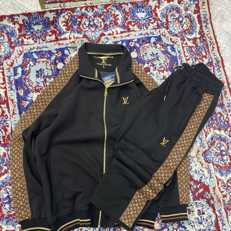 LOUIS VUITTON EŞOFMAN TAKIMI