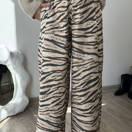 Zebra gabardin barel pantalon 