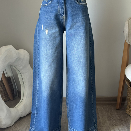 H&M model Wide Leg Jean 