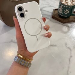 İPHONE BEYAZ MAGSAFE ÖZELLİKLİ LANSMAN 