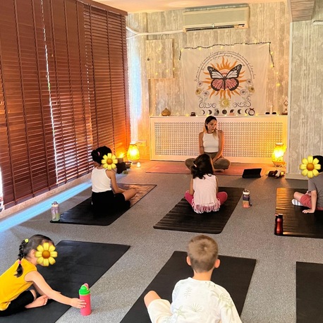 Çocuk Yogası Dersi
