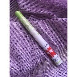 Green eyeliner 