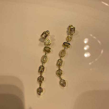 Gold çelik taşlı küpe