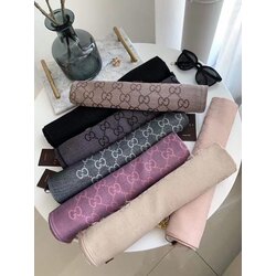Gucci şal 