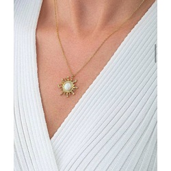 Opal taşlı güneş kolye