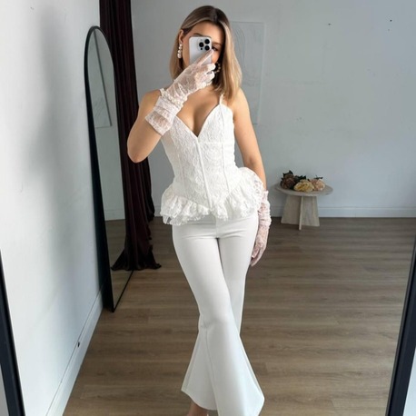Élise Beyaz Dantel Corset Bluz