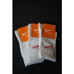 Nike Pembe Logolu 3'lü Beyaz Tenis Çorap