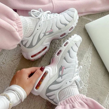 NİKE AİR MAX PLUS SUMMİT WHİT PİNK RİSE