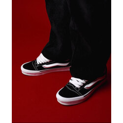 VANS KNU SKOOL