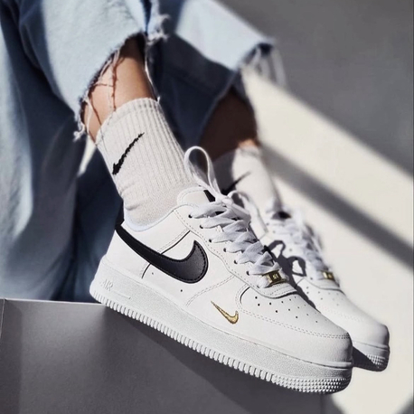 Nike Air Force 1 Low Essential White