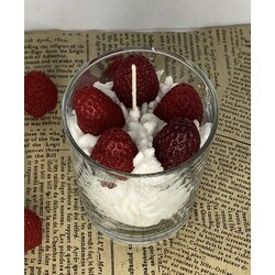 Çilekli Kremalı Soya Mum