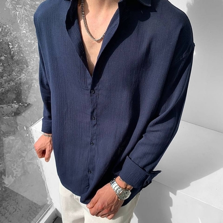Modern Erkekler İçin Lüks Detaylar: Krinkle Oversize Lacivert Gömlek