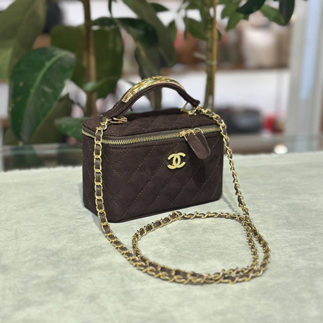 CHANEL 