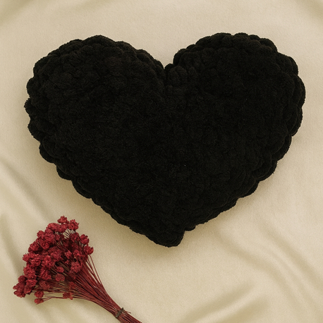 Black Heart – Puffy Kalpli Yastık 