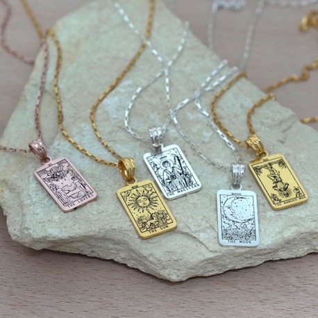 Navan 925 Ayar Gümüş Tarot Kartı Kolyesi (Gold, Silver ve Rose)