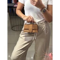 Jacquemus Le Bambino mini 