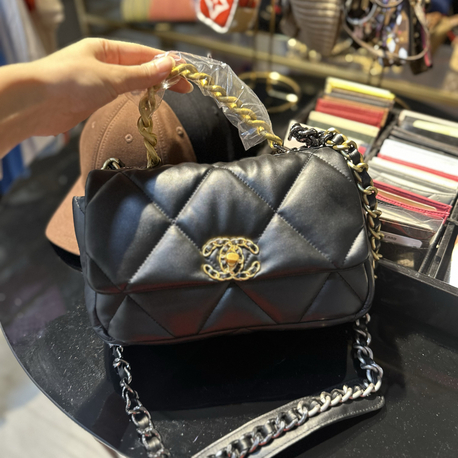 Chanel 19 Çanta