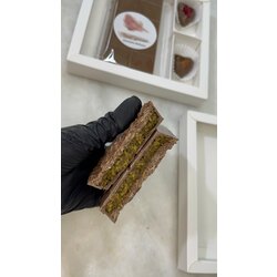 ANTEP FISTIK EZMELİ SÜTLÜ ÇİKOLATA 200 gr Tablet Çikolata