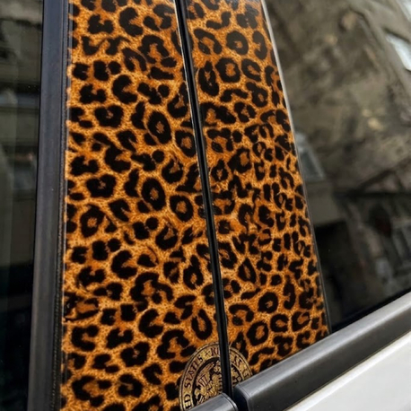 LEOPAR Desenli 50x25 cm 2 Adet 4K UV Baskı Araba Kapı Direği Kaplama Folyosu