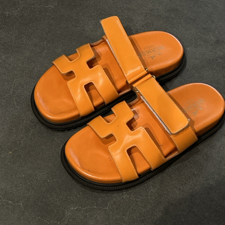 HERMES Women’s Leather Slides