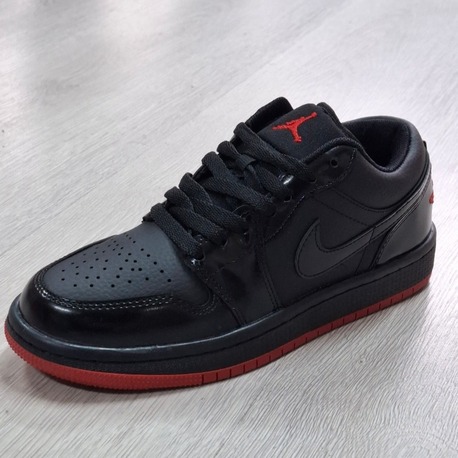 Nike Air Jordan 1 Low Siyah-Kırmızı