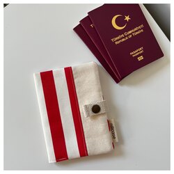 pasaport kılıfı kırmız çizgiler