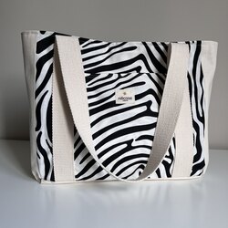 tote zebra