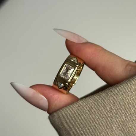 Gold Taş Yüzük