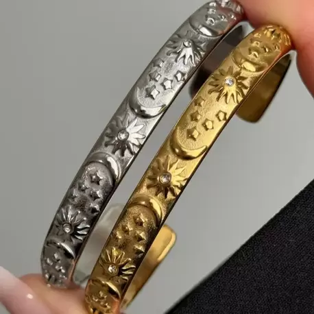 Çelik Ay Güneş Figürlü Kelepçe/Silver