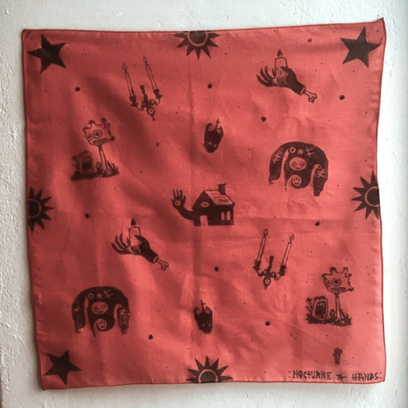 Kırmızı El Baskısı Linol Bandana – 50 × 50 cm