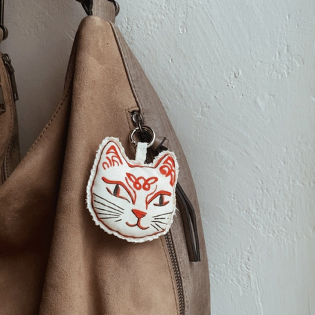 El Boyaması Cat Charm 2