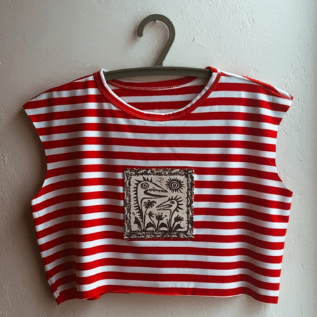 Canavar Çiçek Yamalı Kırmızı Çizgili Crop Top