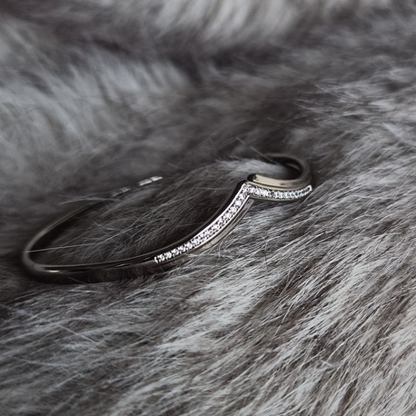 Silver Taşlı Kelepçe