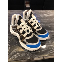 Louis Vuitton Archlight