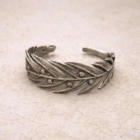 Helena Laurel Cuff