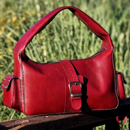 Artisan Curve: Durgundy