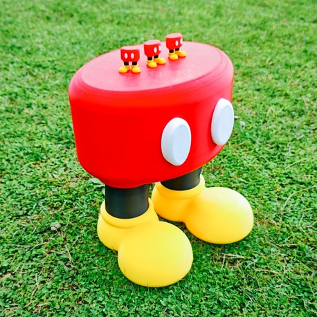 Mickey Mouse Sandalye